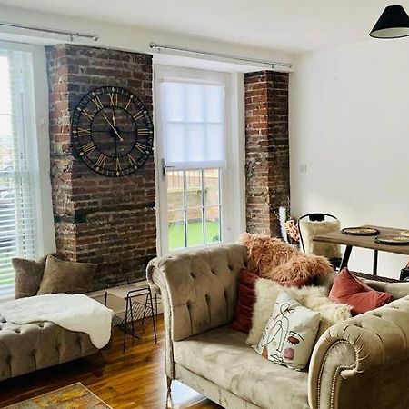 Luxury, Centrally Located 2 Bed Modern Apartment Great Yarmouth Zewnętrze zdjęcie