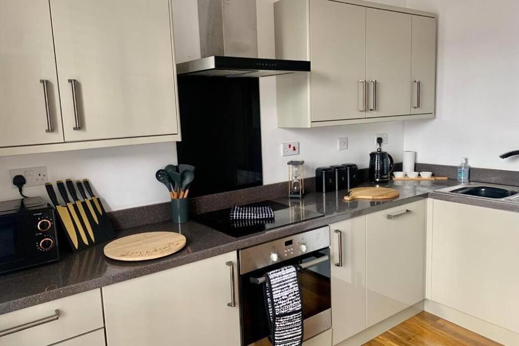 Luxury, Centrally Located 2 Bed Modern Apartment Great Yarmouth Zewnętrze zdjęcie